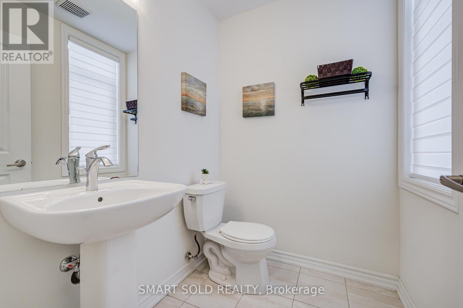 117 FERRAGINE CRESCENT