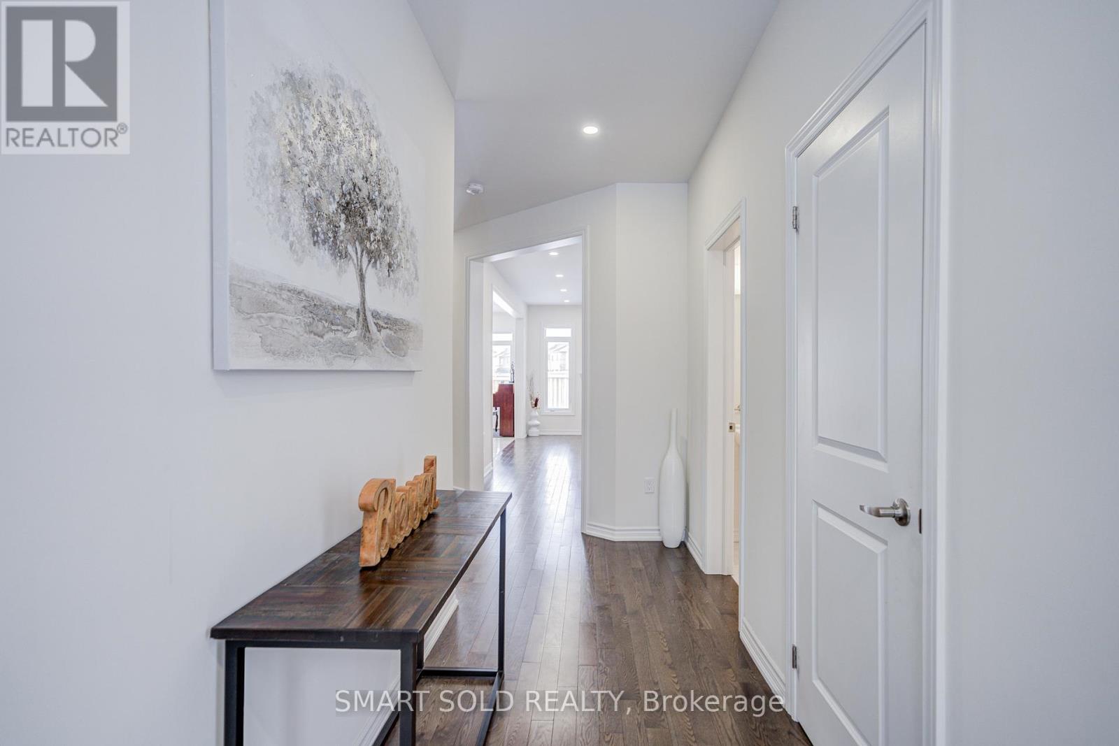 117 FERRAGINE CRESCENT