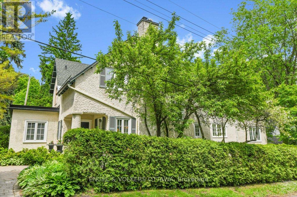 202 CLOVERDALE ROAD
