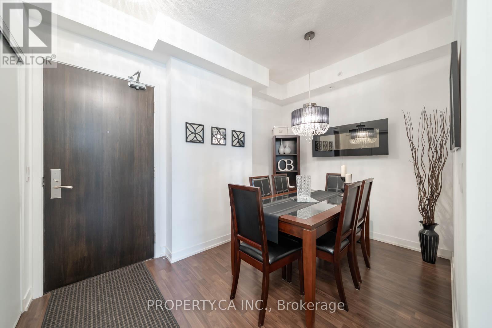 704 - 840 QUEENS PLATE DRIVE