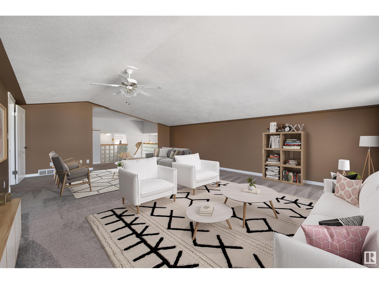 3811 130 AV NW