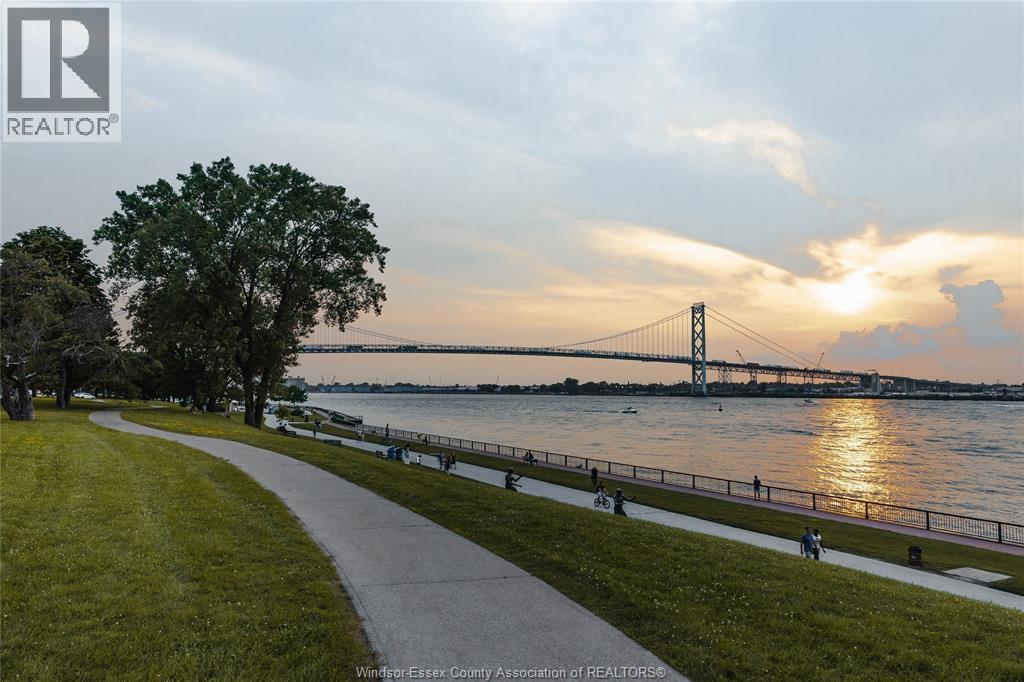 2161 RIVERSIDE DRIVE West Unit# 3