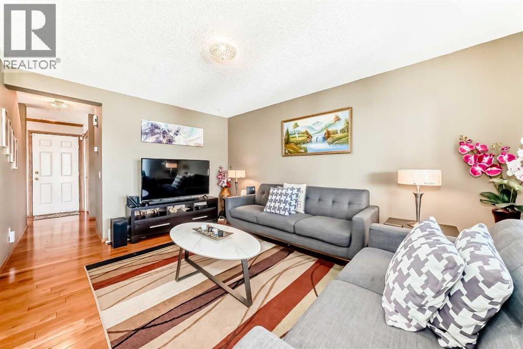 69 Applemont Place SE