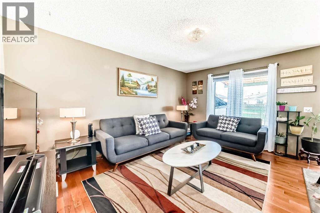 69 Applemont Place SE