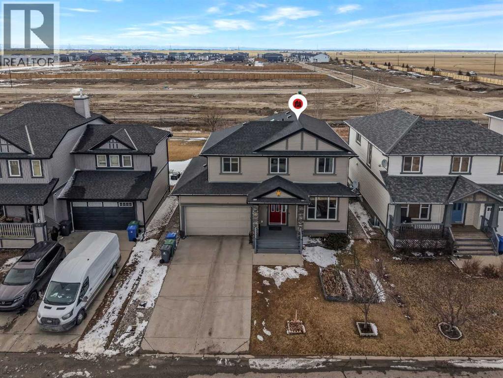 156 Bishop Crescent NW