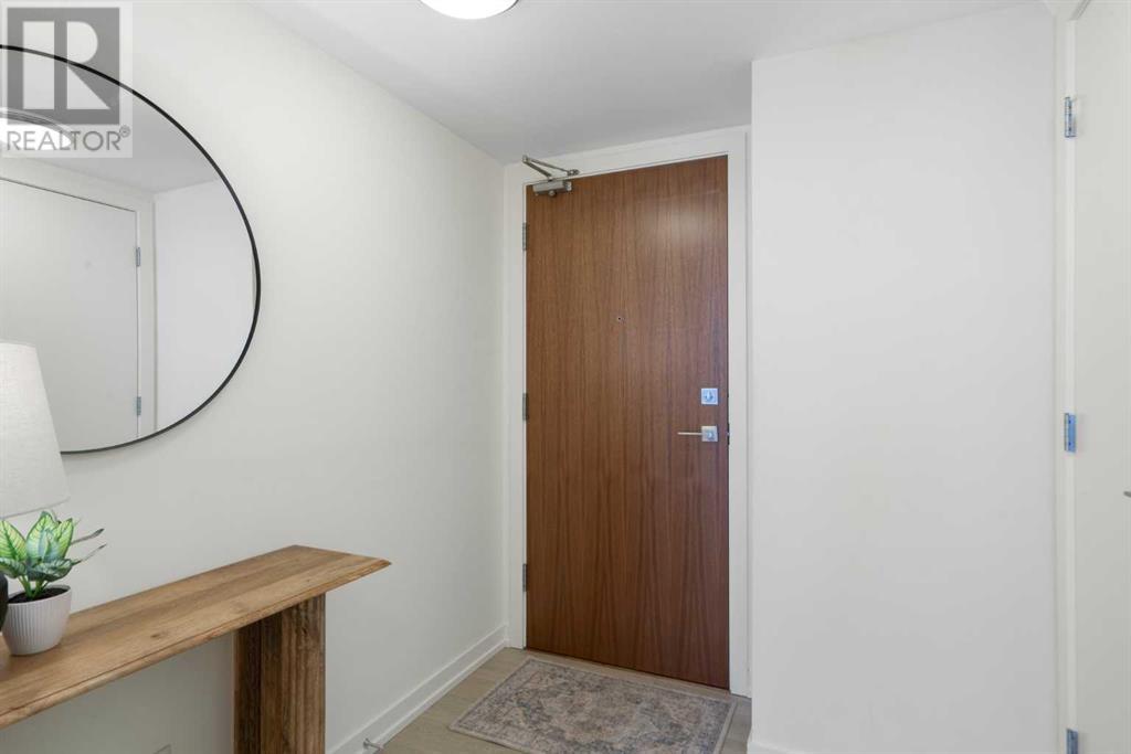 303, 51 Waterfront Mews SW