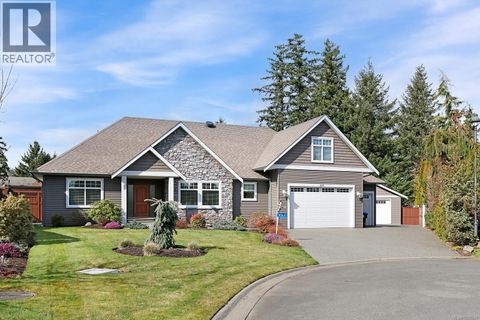447 Gardener Way Comox BC V9M0B4