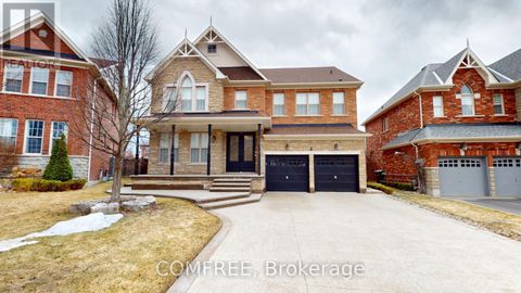 8 MCCANDLESS COURT Caledon (Caledon East) ON L7C3R7