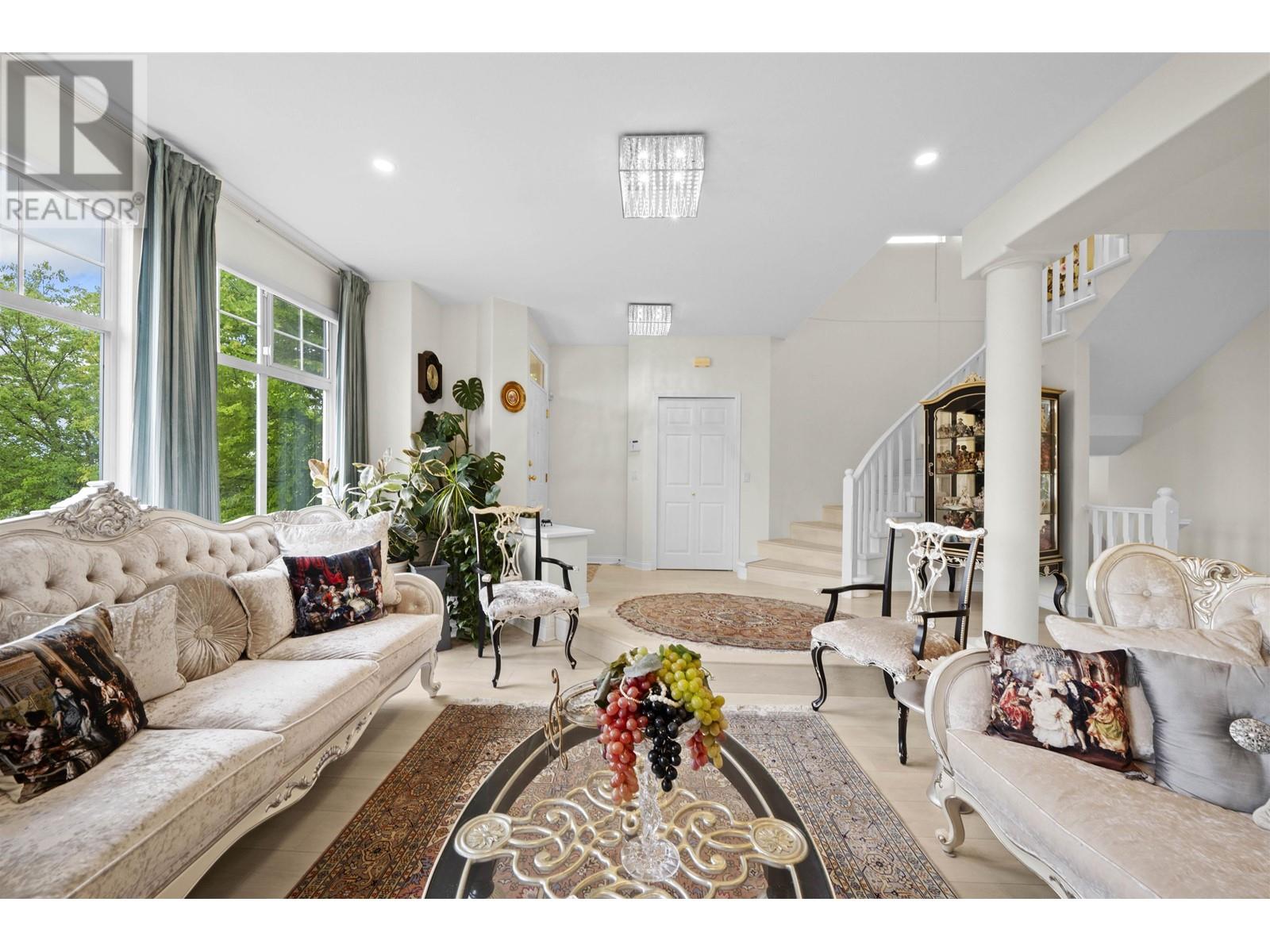 124 2979 PANORAMA DRIVE
