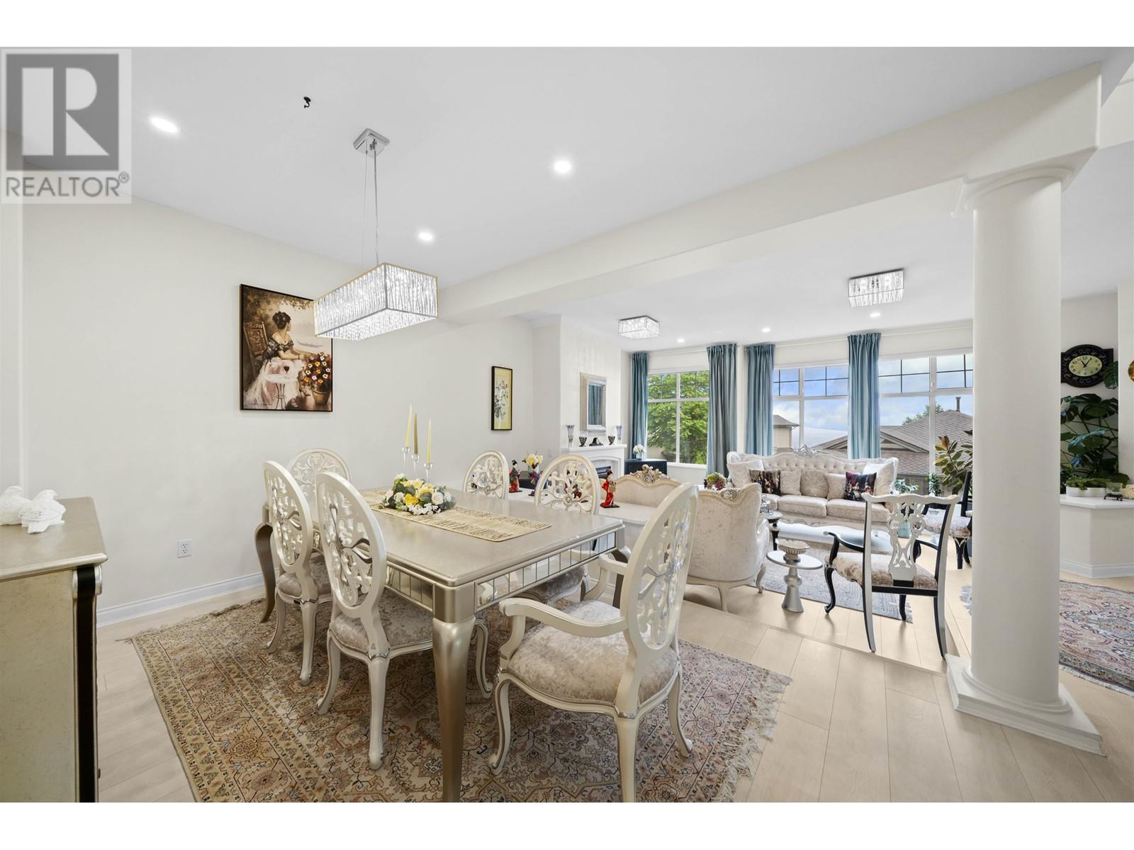124 2979 PANORAMA DRIVE