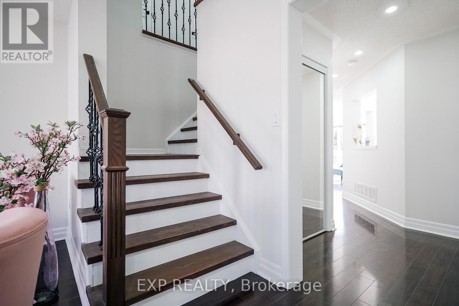 668 HAMILTON CRESCENT