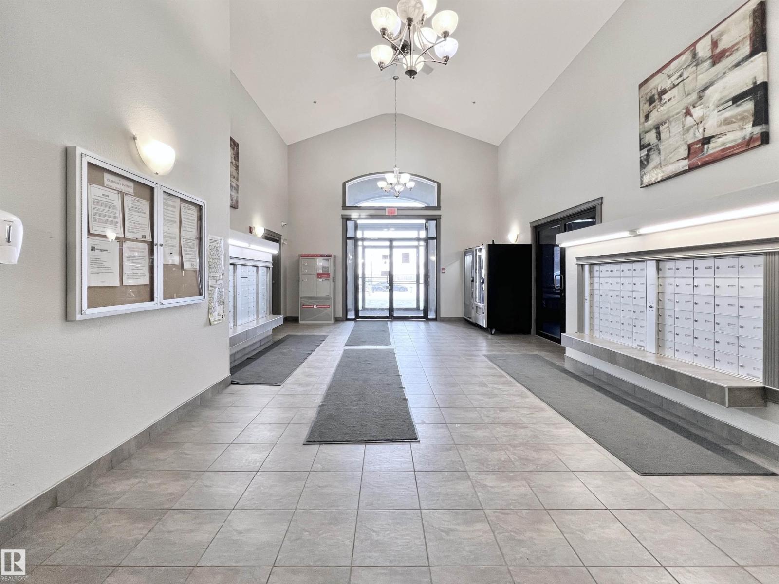 #206 111 EDWARDS DR SW