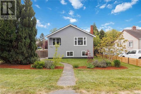 201 Maddock Ave W Saanich BC V9A1G7