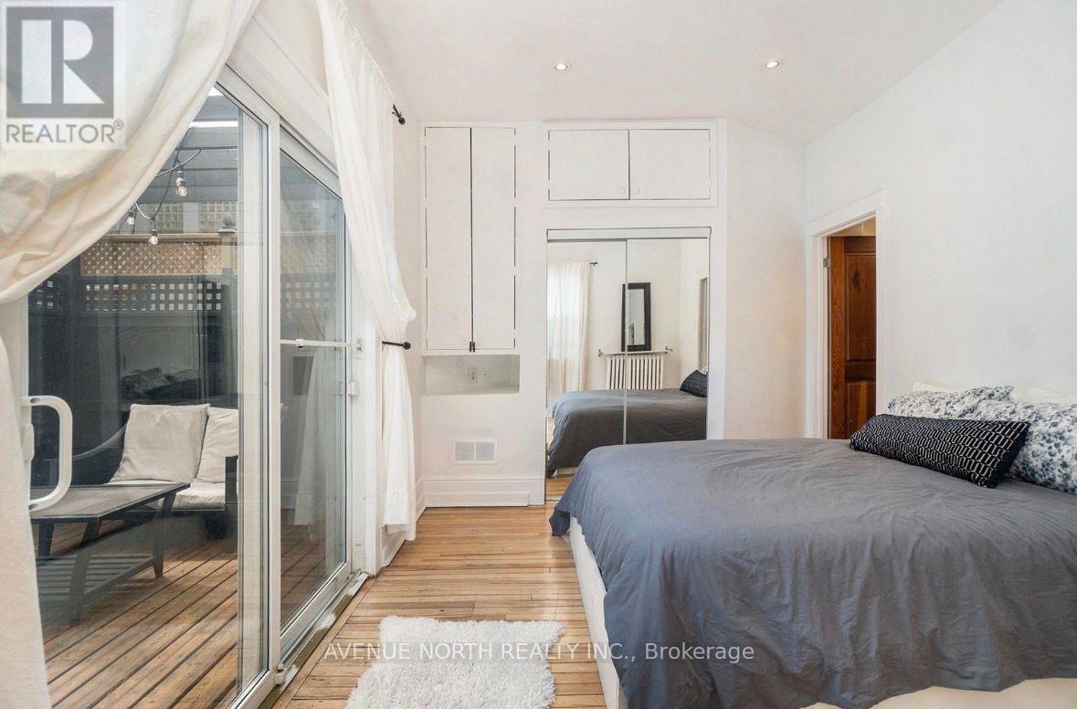 01-208 CLARENCE STREET