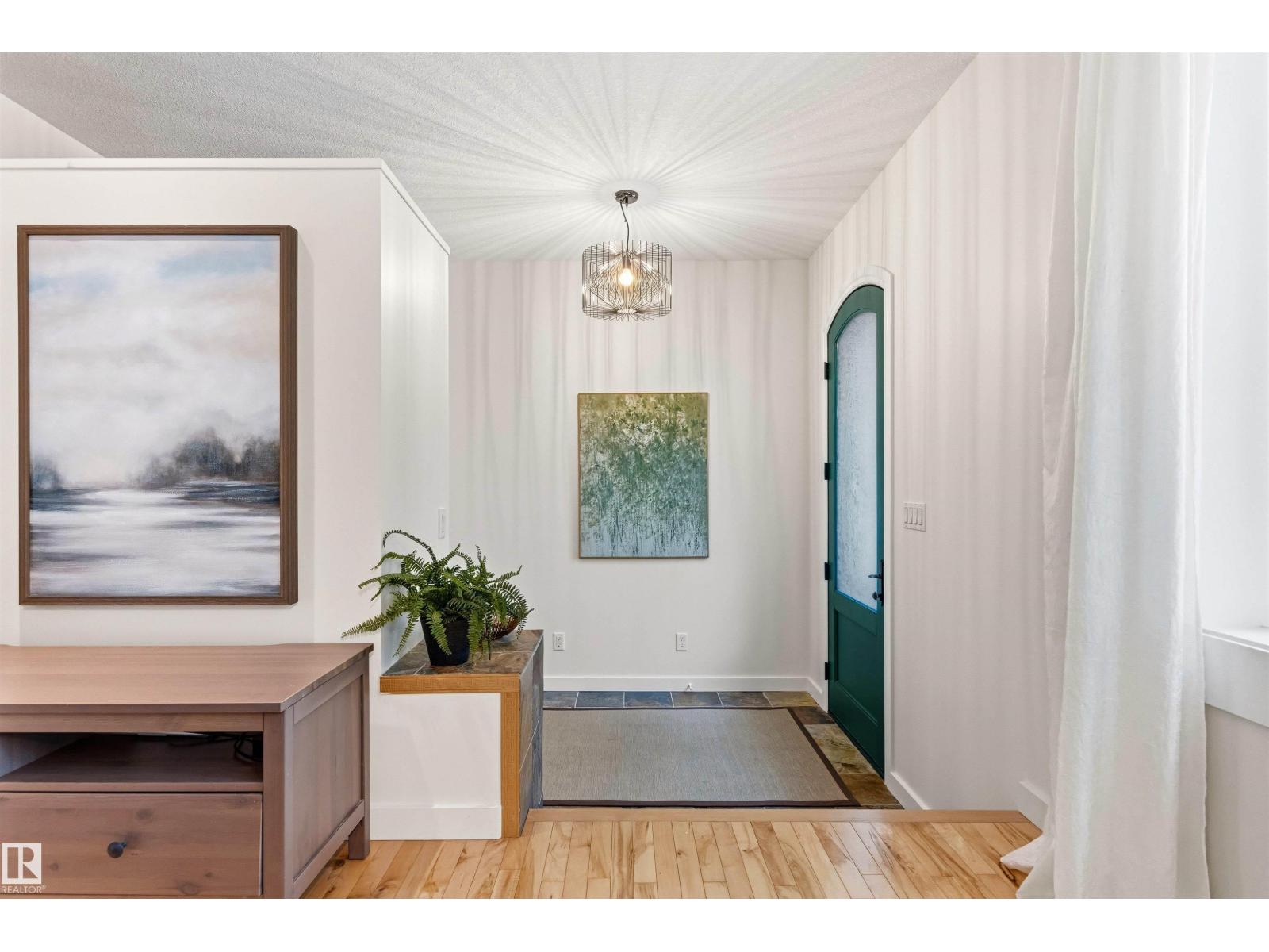13868 110A AV NW