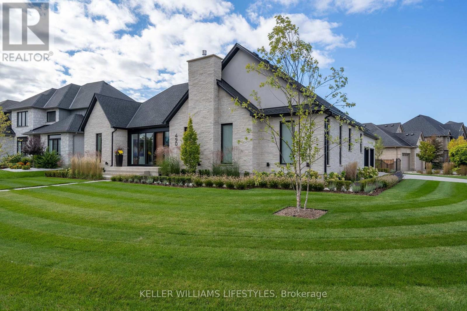 490 EAGLETRACE DRIVE
