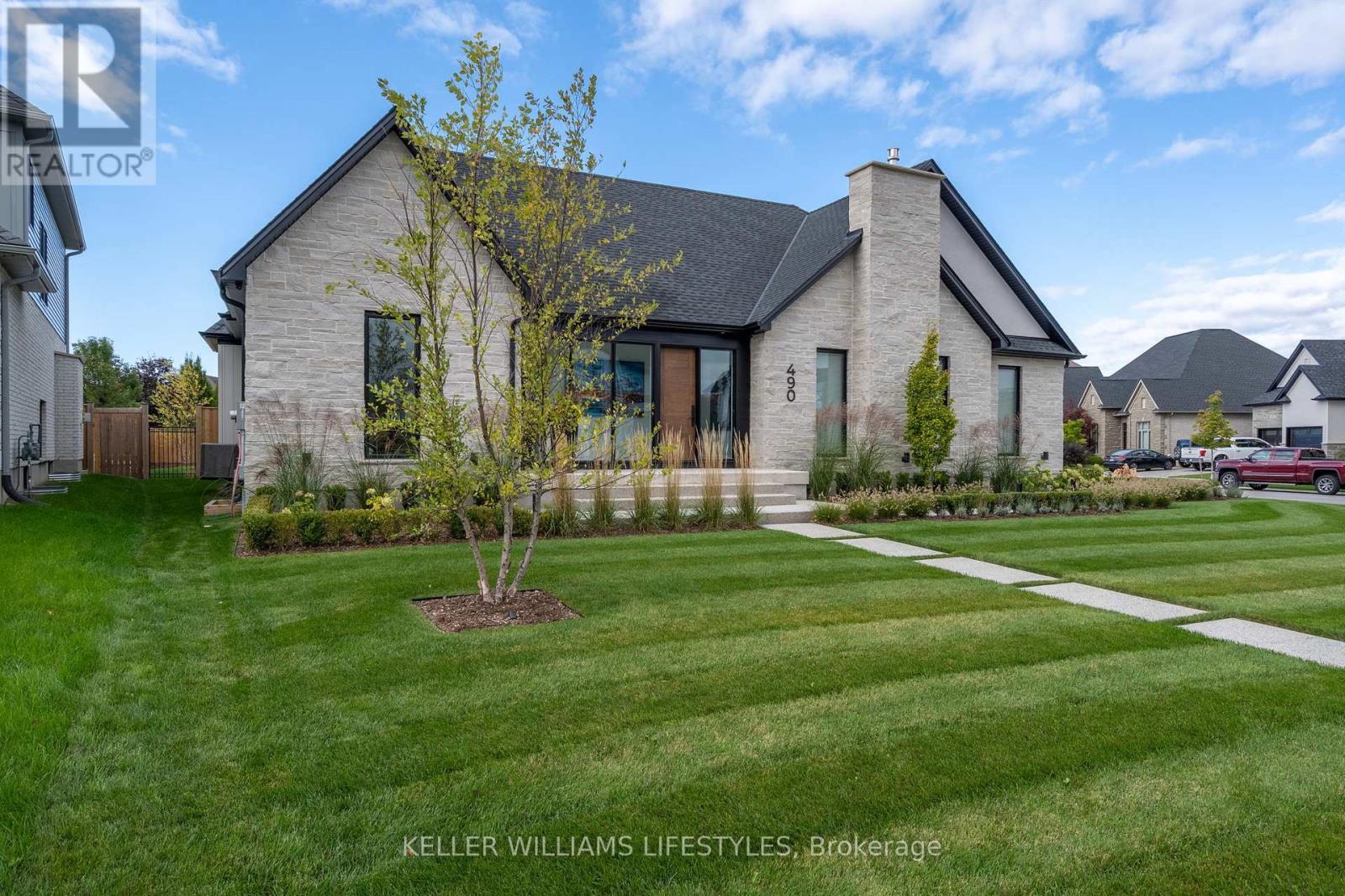 490 EAGLETRACE DRIVE