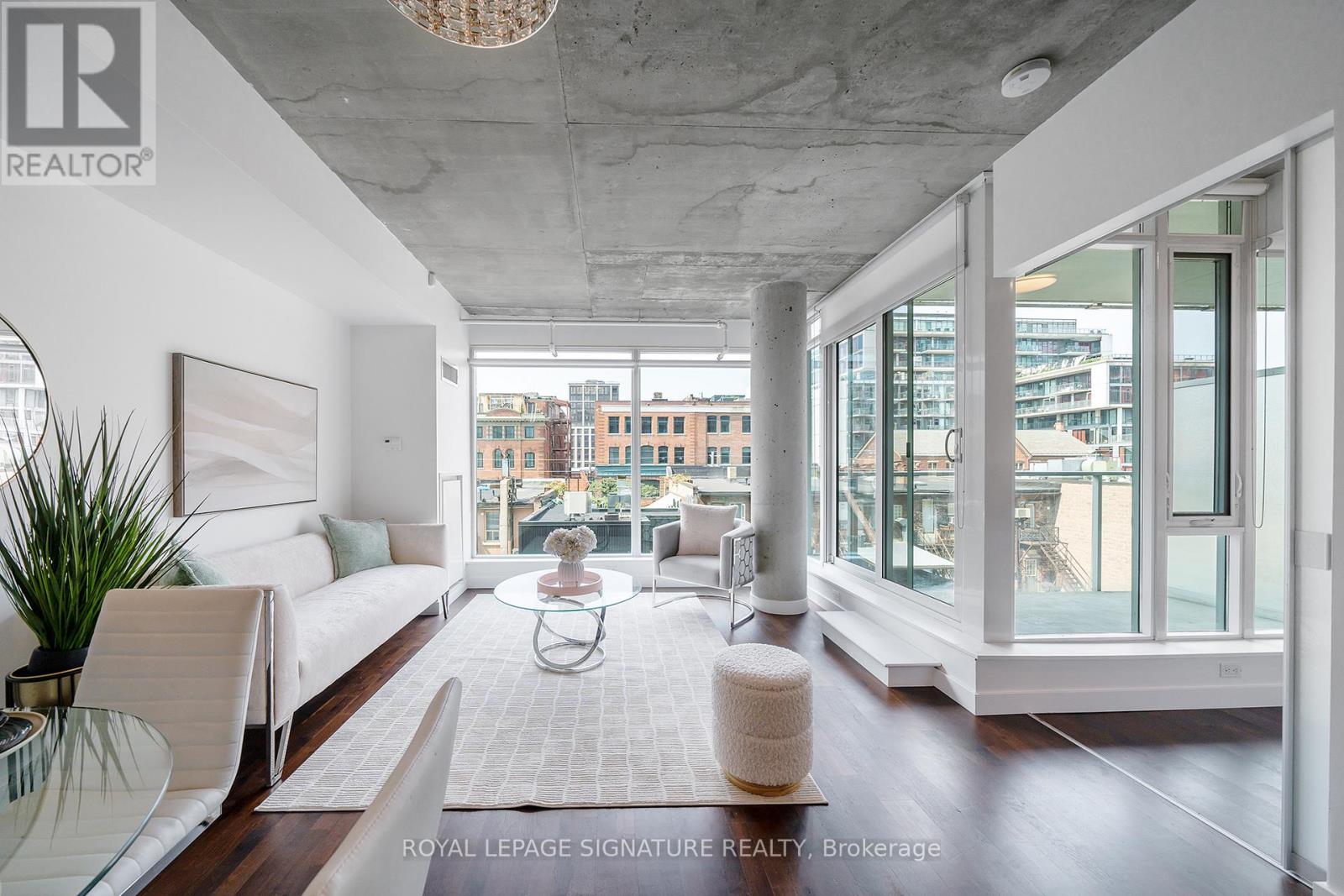 510 - 75 PORTLAND STREET