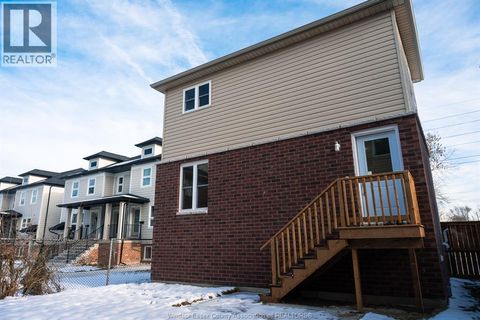 3495 BLOOMFIELD ROAD Unit# 3 Windsor ON N9C3H4