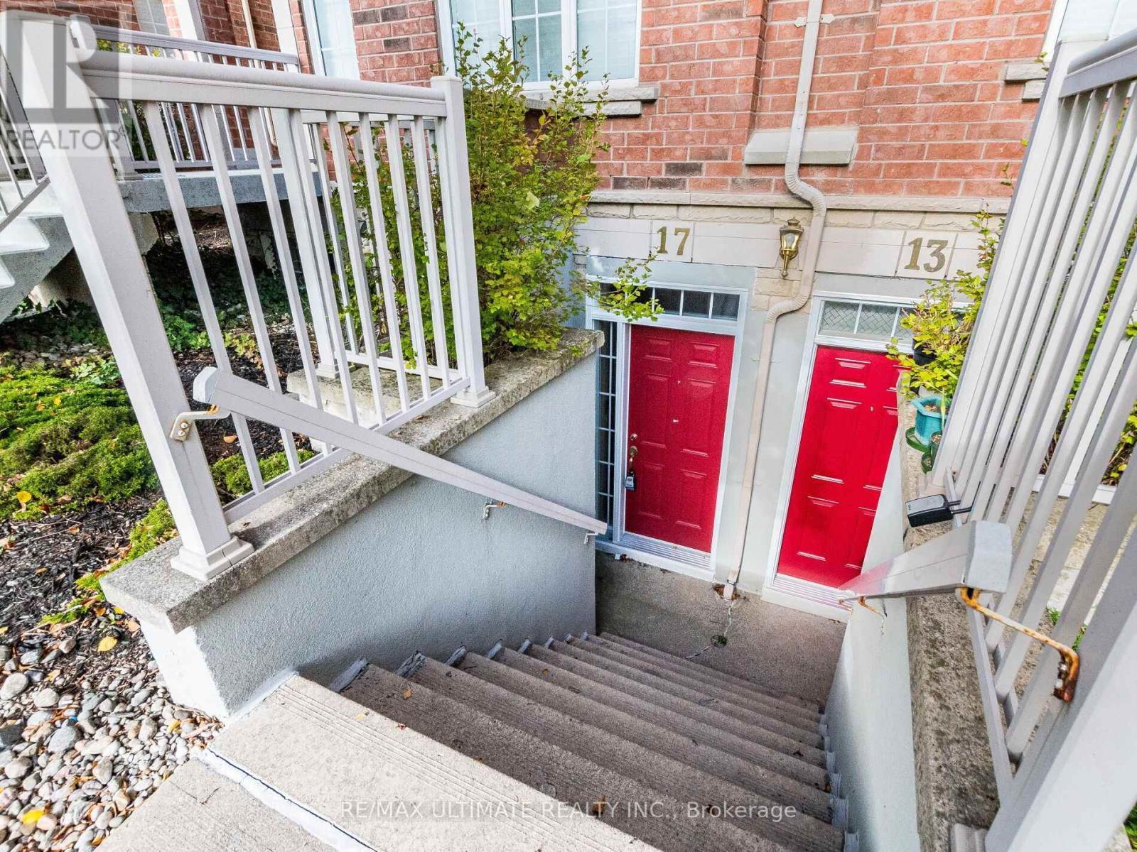 UNIT # 17 - 615 SHORELINE DRIVE