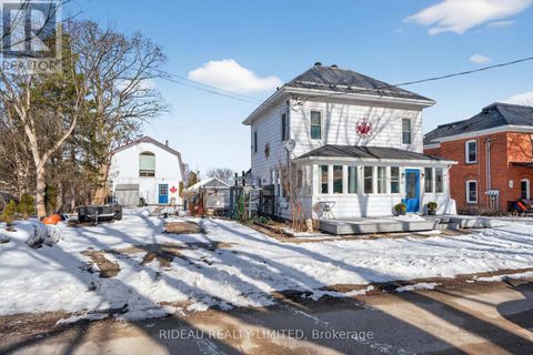 22 PERTH STREET Rideau Lakes ON K0G1V0