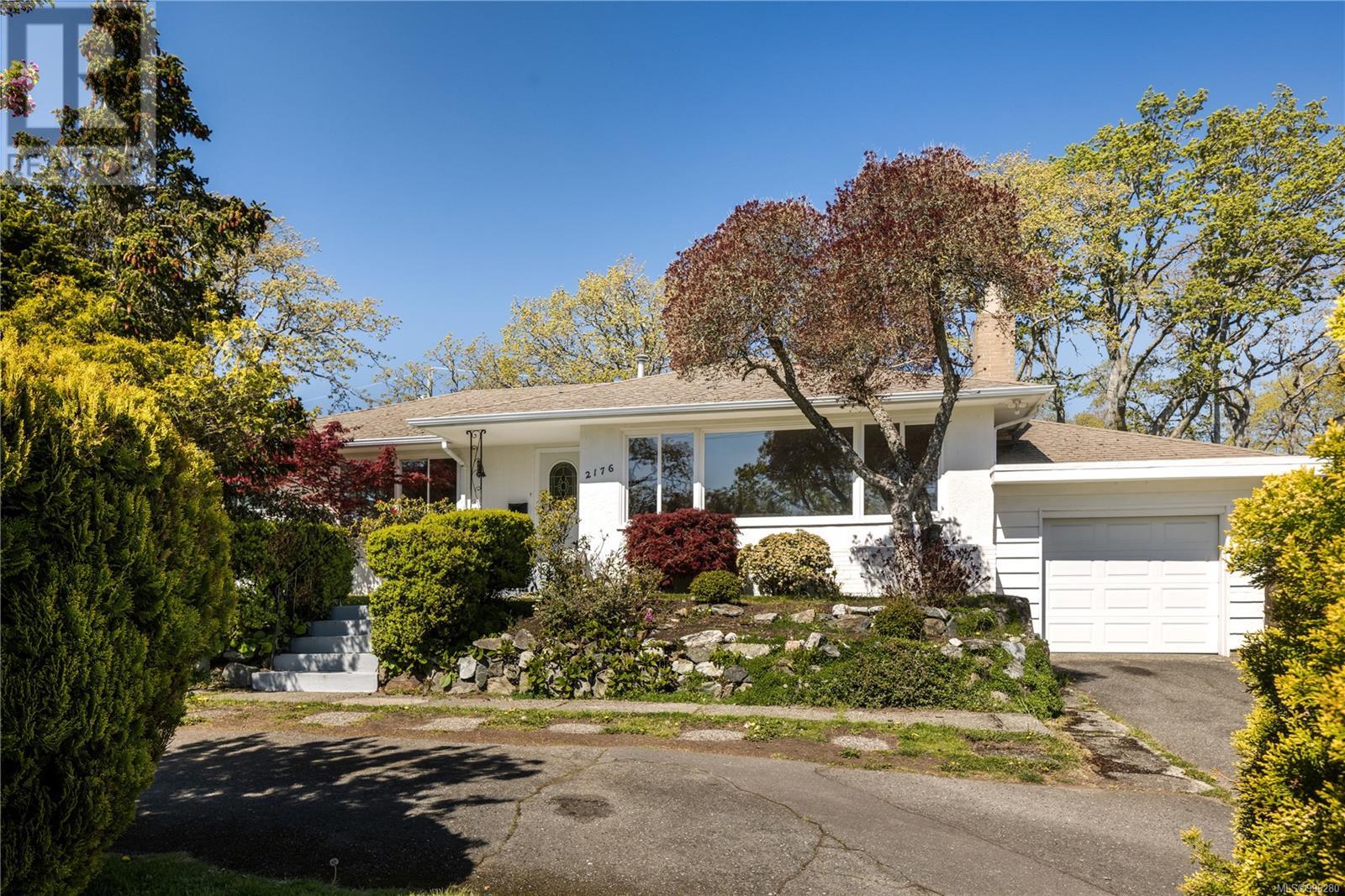 2176 Lansdowne Rd