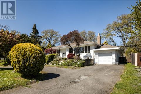2176 Lansdowne Rd Oak Bay BC V8P1B6