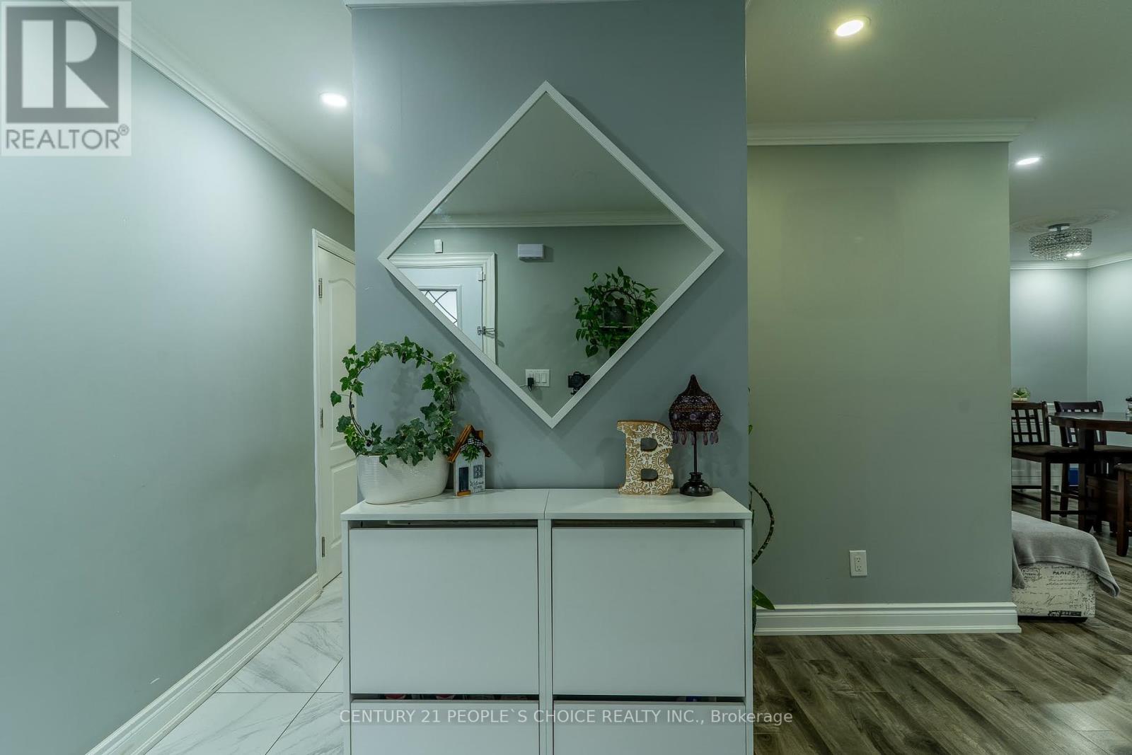 70 GLEBE CRESCENT