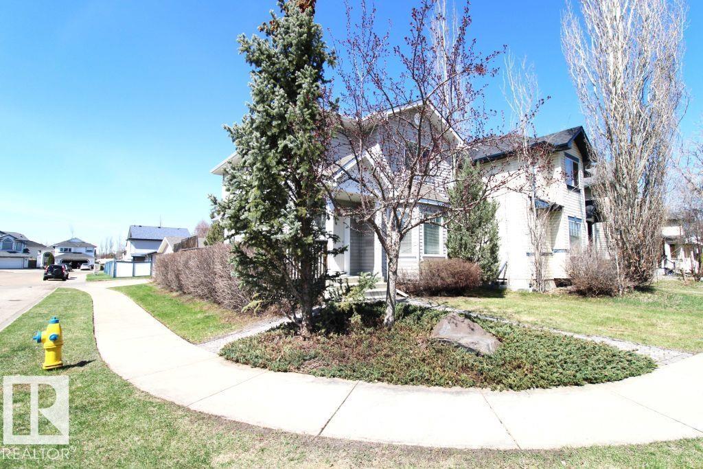 744 88 ST SW