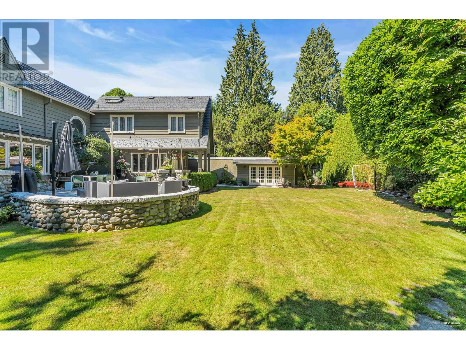 5550 SOMERSET CRESCENT