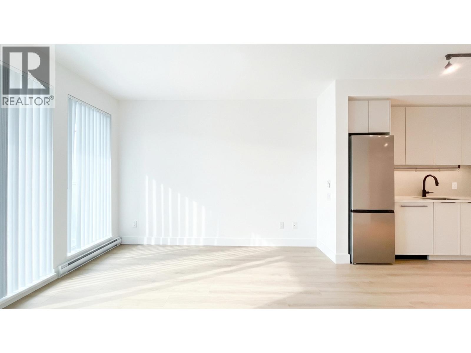 302 3055 MURRAY STREET