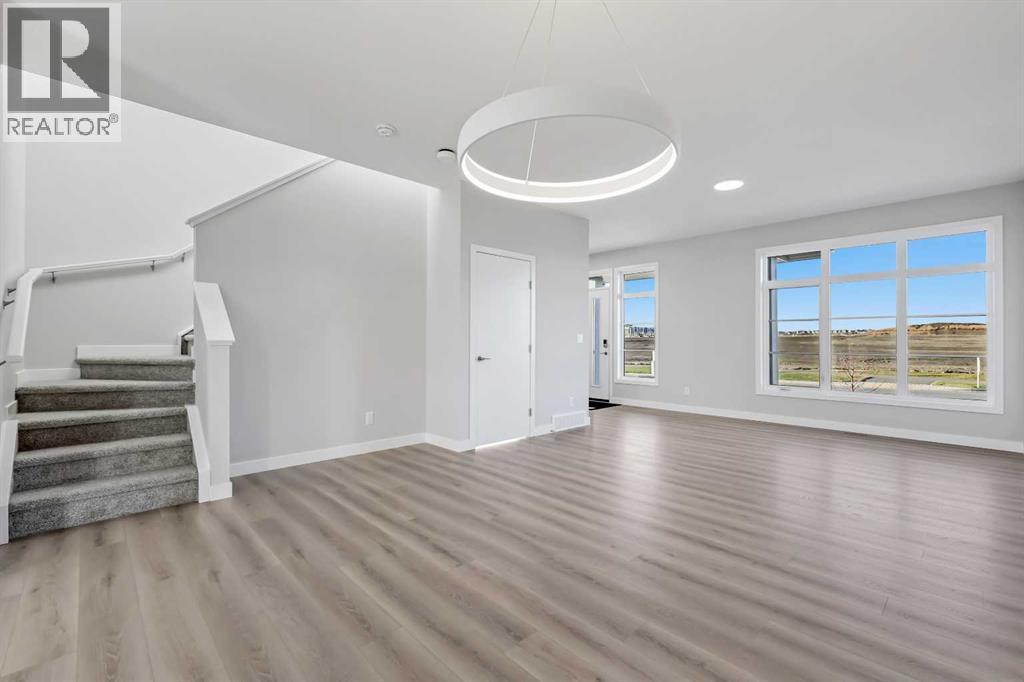 7007 Rangeview Avenue SE