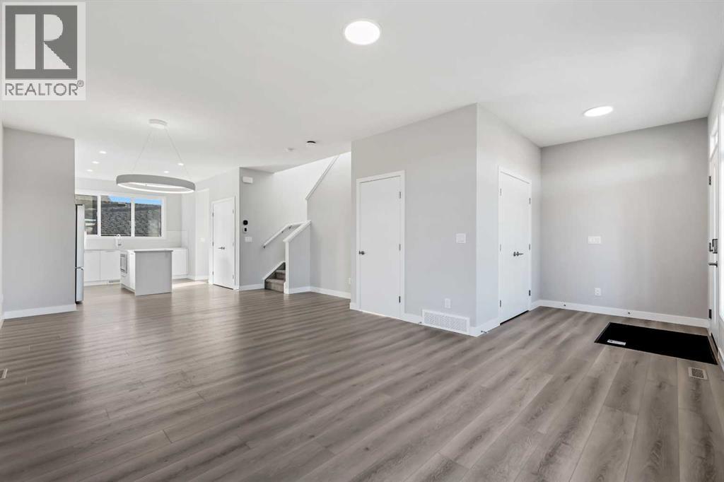 7007 Rangeview Avenue SE