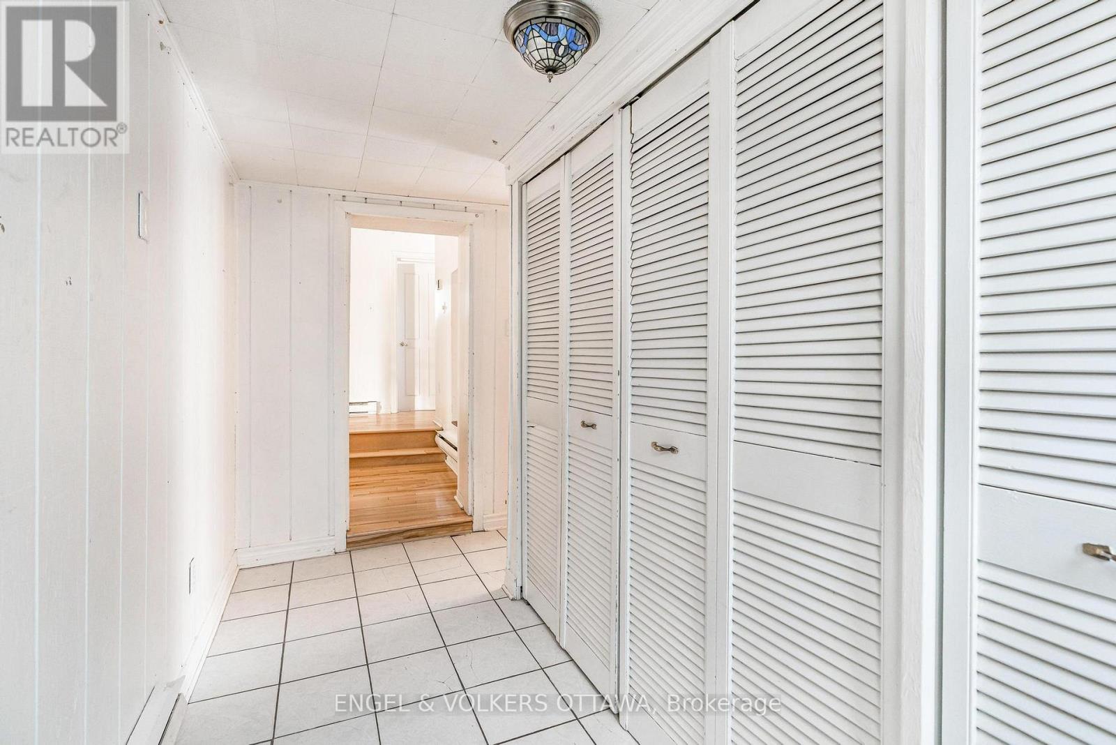 467 EDGEWORTH AVENUE