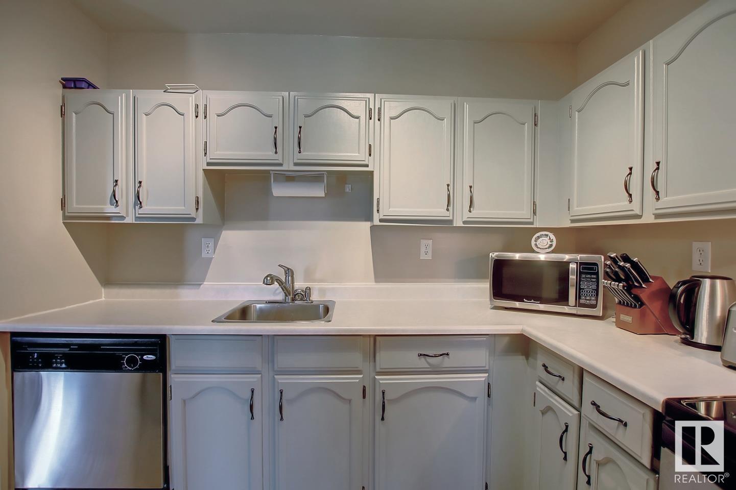 #1106 10125 109 ST NW