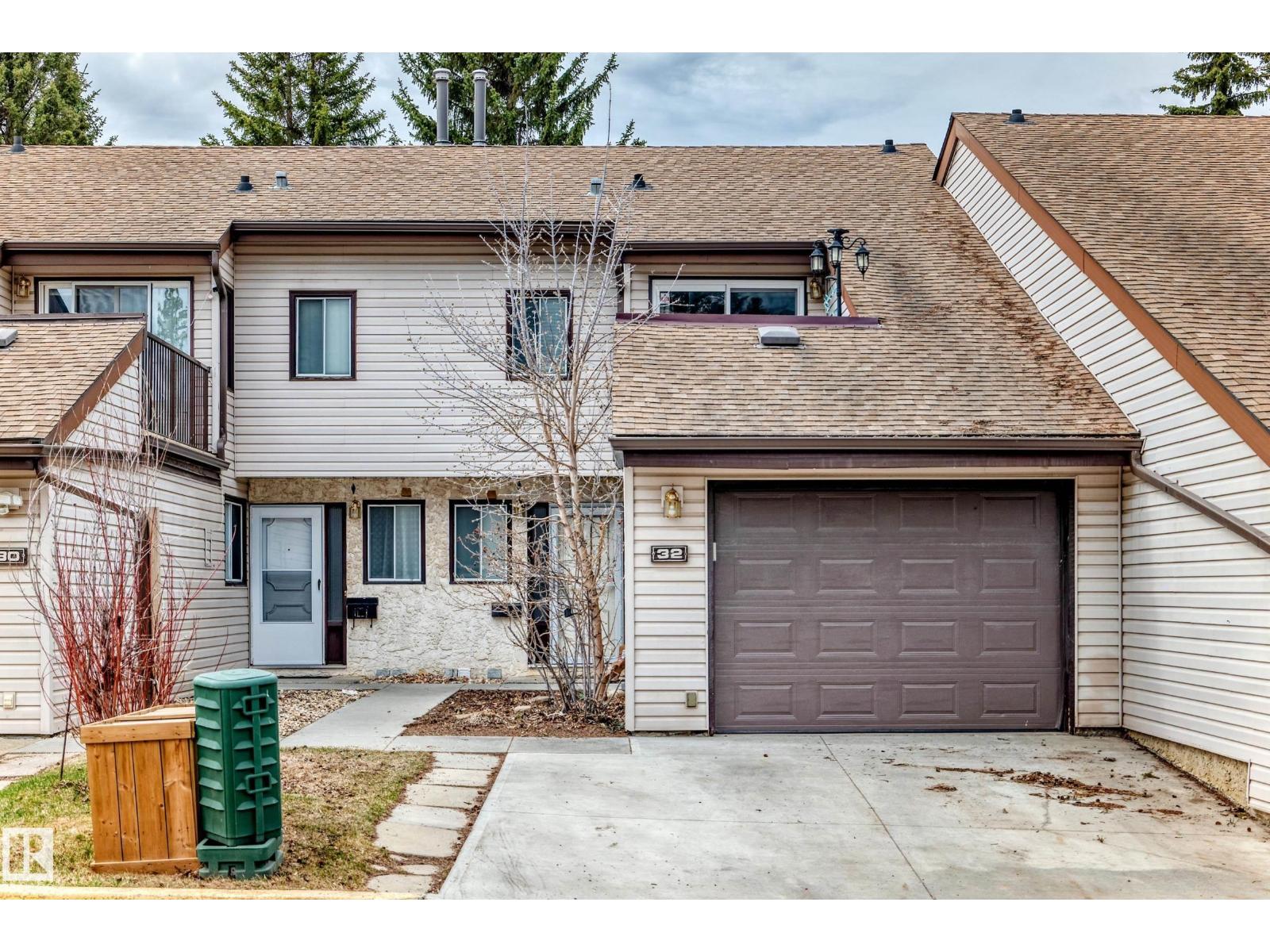 32 GRANDIN WOODS