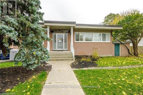 71 PRINCESS STREET Peterborough (Town Ward 3) ON K9J2A8