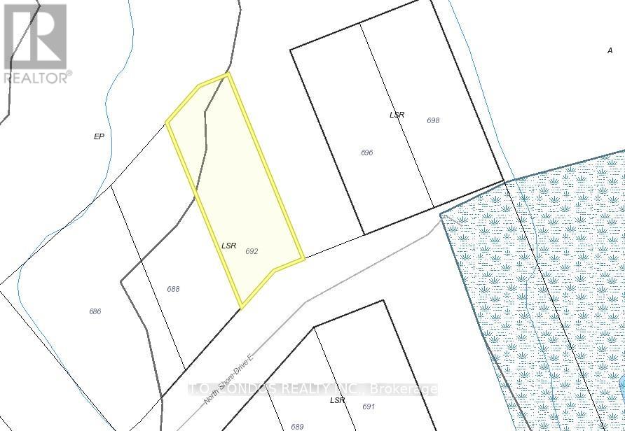 692 NORTH SHORE DRIVE E