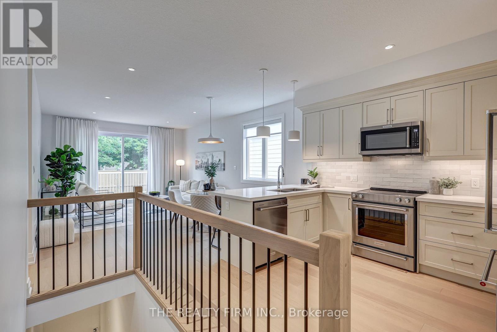 9 - 85 FOREST STREET