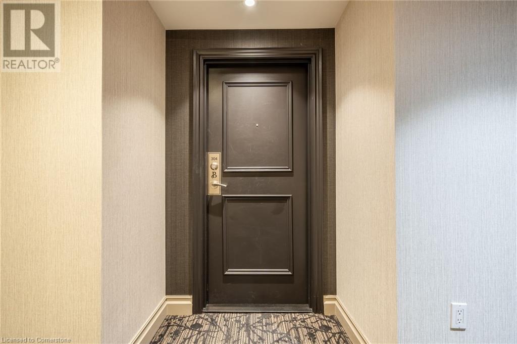 1477 LAKESHORE Road Unit# 304