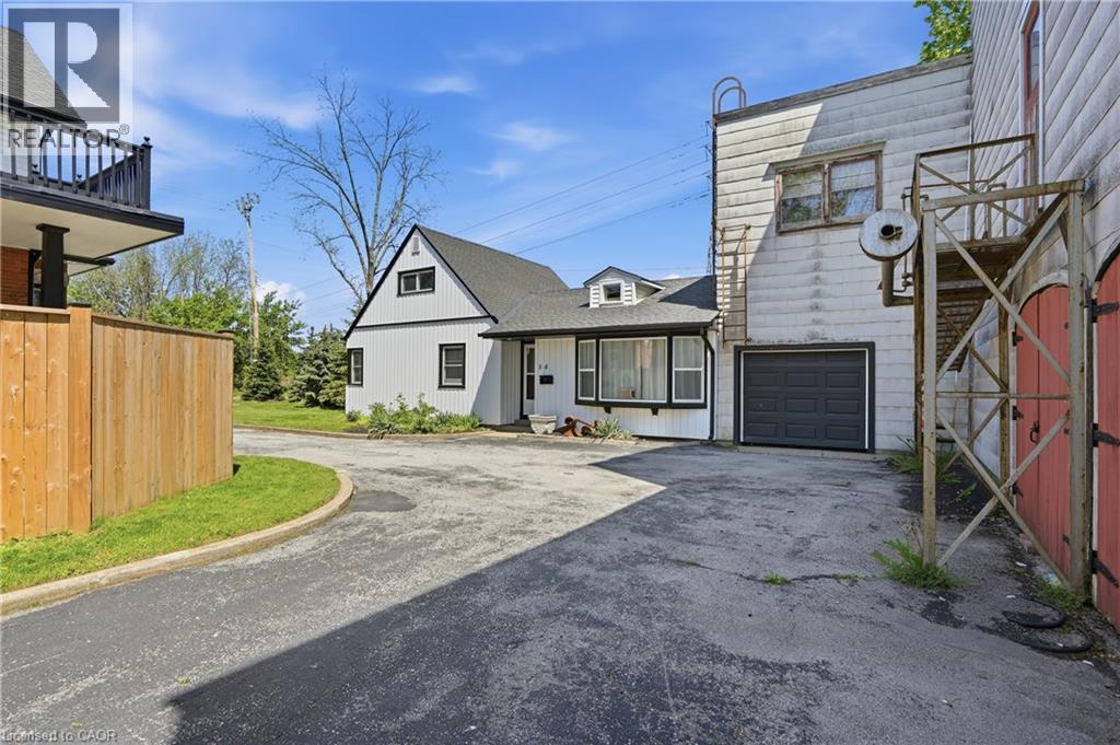 50-52 & 54 PARK Road N