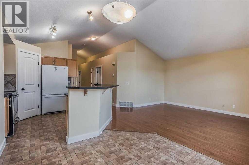 211 Saddlebrook Way NE