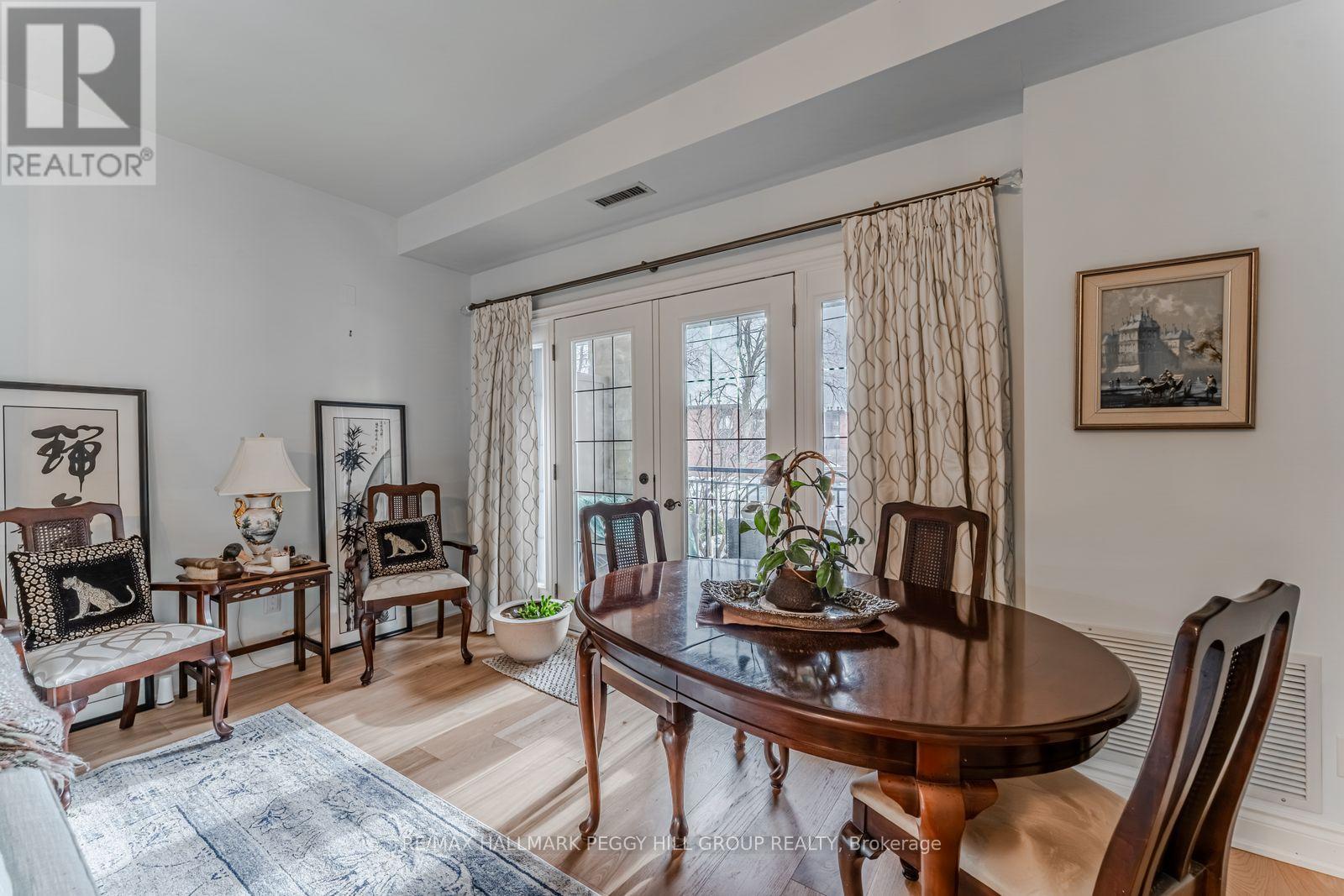 104 - 200 COLLIER STREET