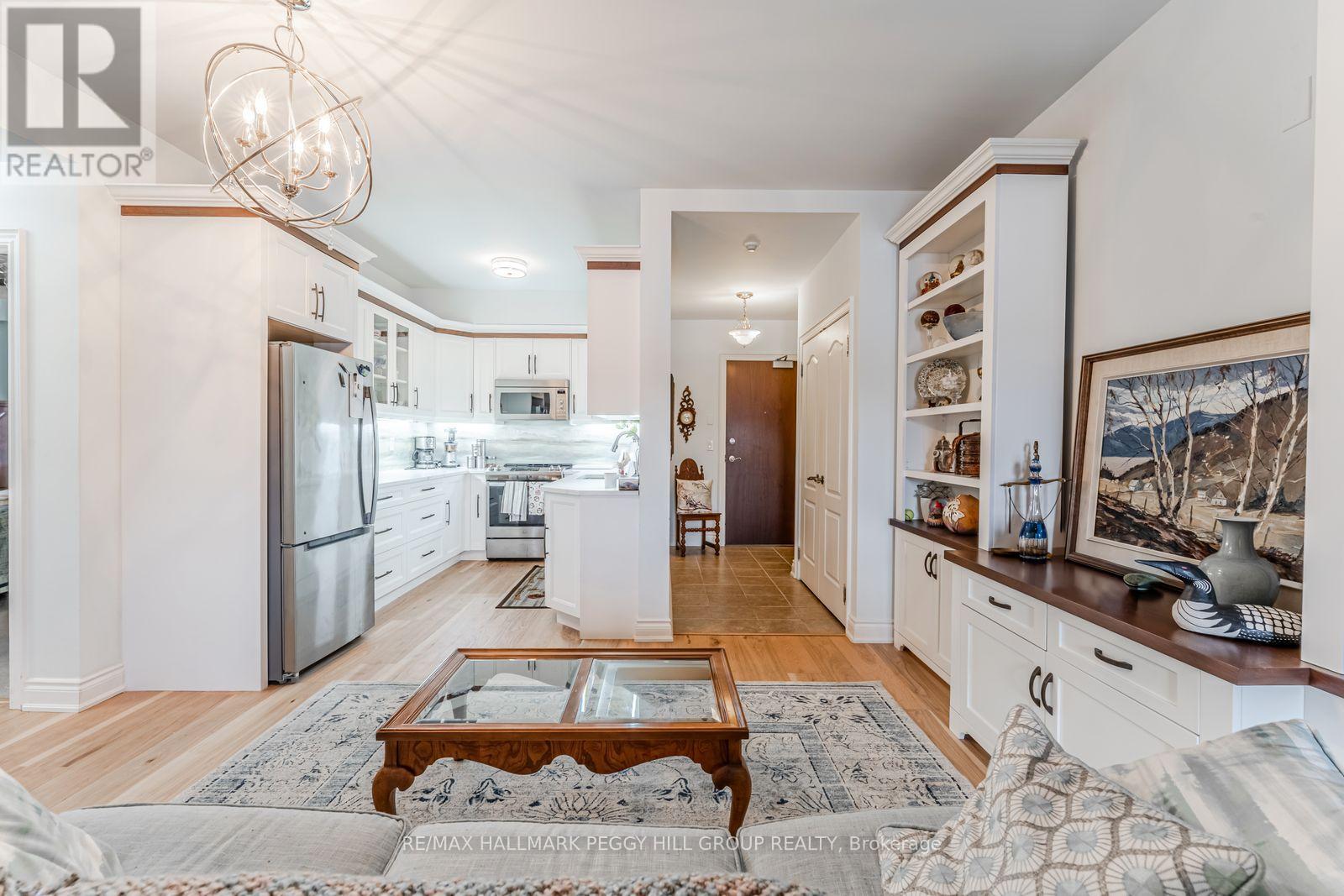 104 - 200 COLLIER STREET