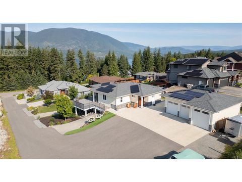 4230 20 Street NE Salmon Arm BC V1E0C9
