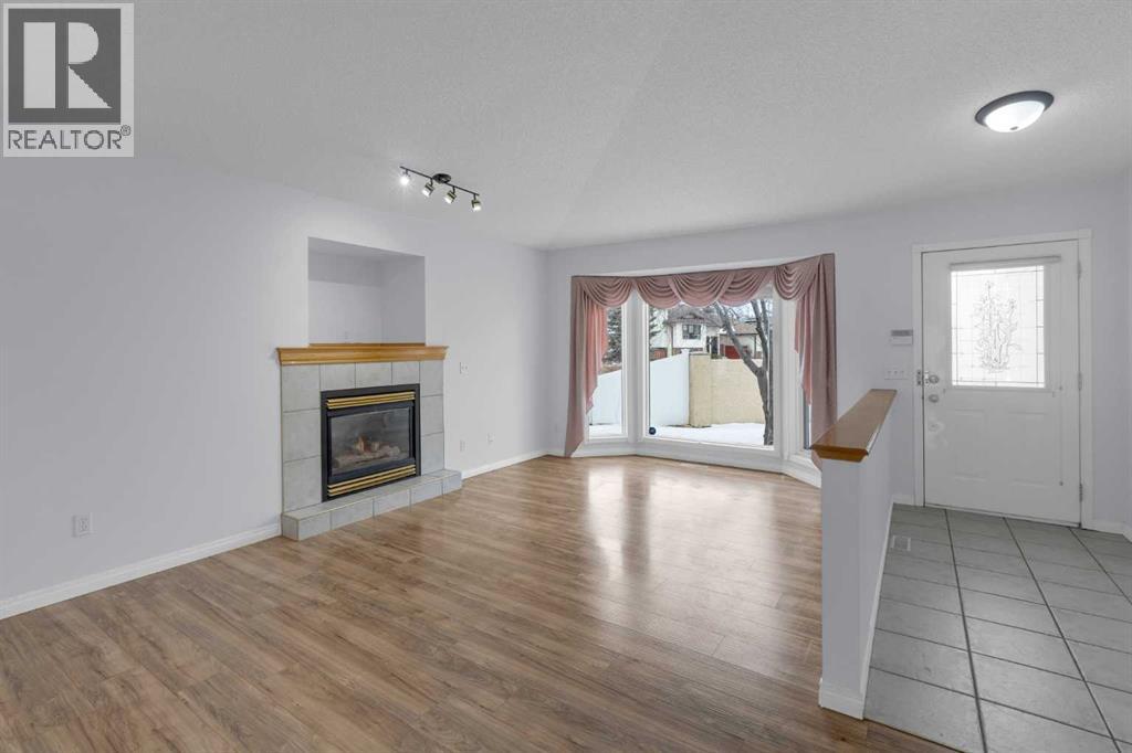 2, 200 Sandstone Drive NW