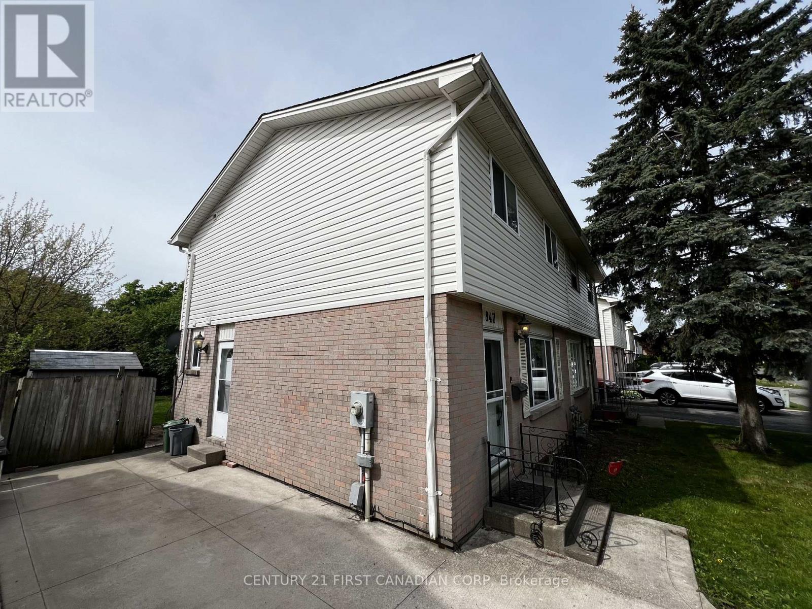 847 JALNA BOULEVARD