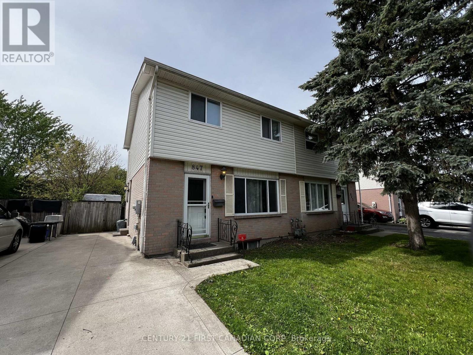 847 JALNA BOULEVARD
