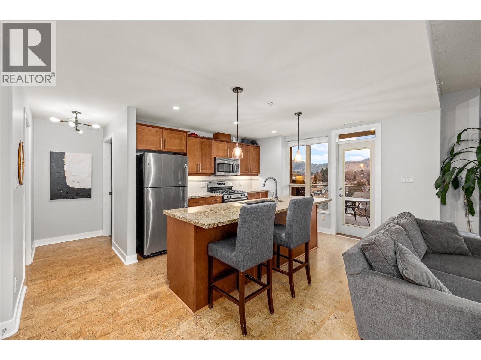 1160 Bernard Avenue Unit# 504