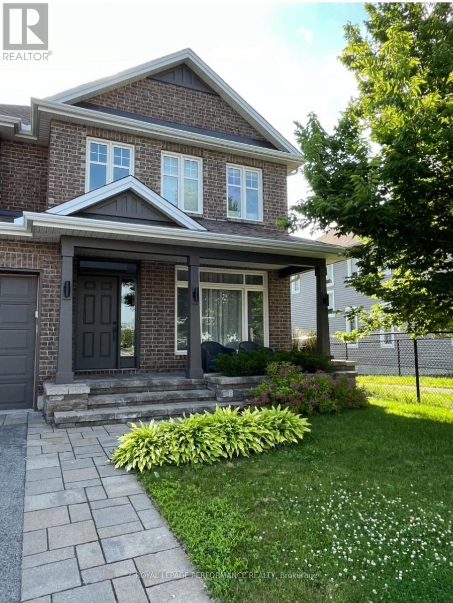 179 GRACEWOOD CRESCENT